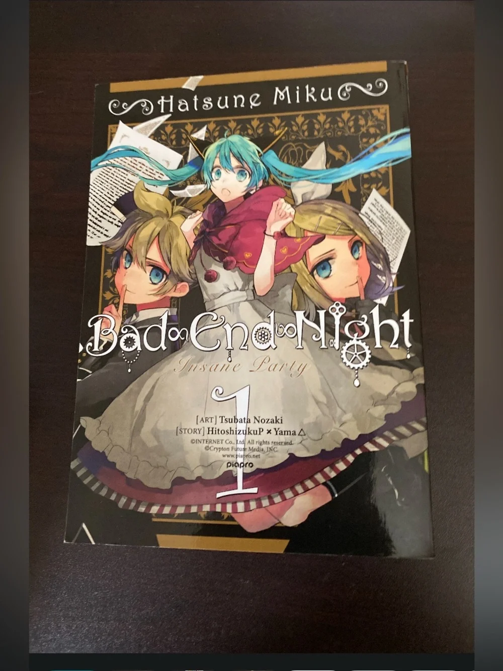 Hatsune Miku Bad End Night Volume 1 Manga - Black & Teal Cover
